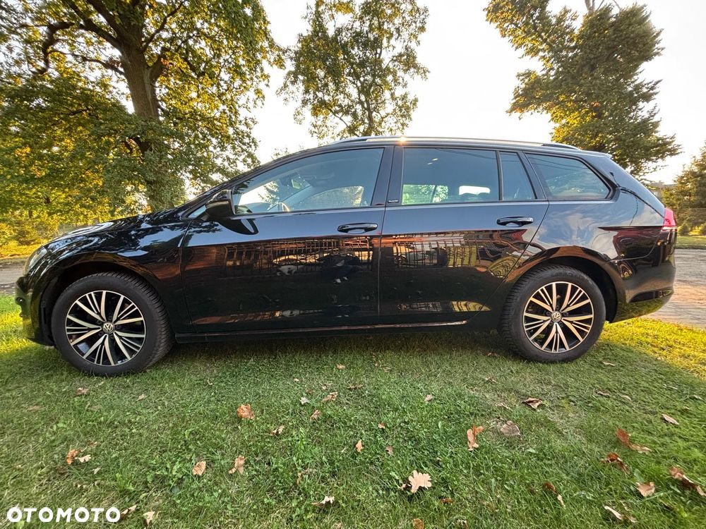 Volkswagen Golf - 11