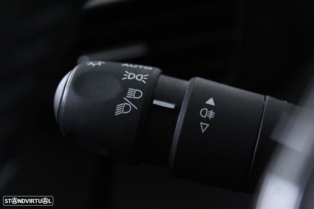 Peugeot 208 1.2 PureTech Active - 24