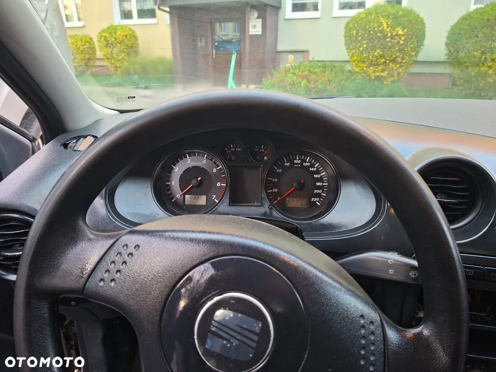 Seat Ibiza 1.4 16V Reference - 7