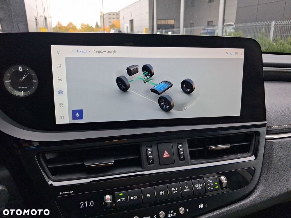 Lexus ES 300h Business Edition - 17