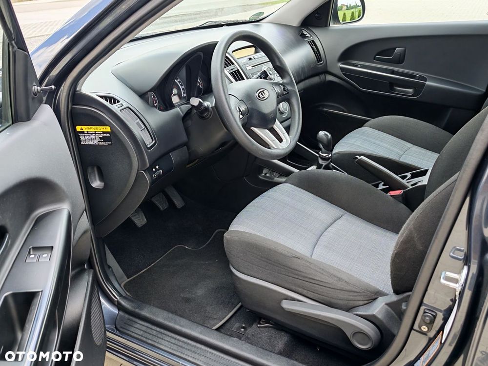 Kia Ceed 1.4 CVVT LX - 7