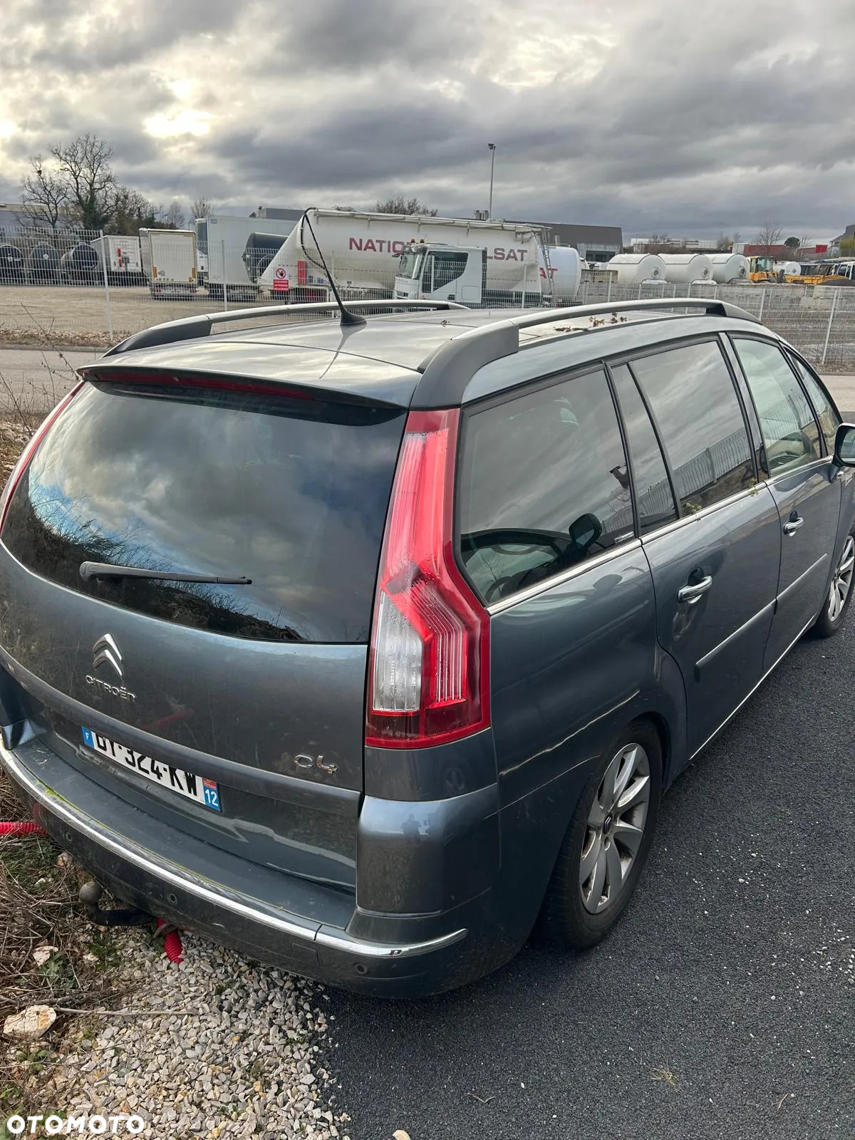Citroën C4 Grand Picasso 2.0 HDi FAP EGS6 (7-Sitzer) Exclusive - 4