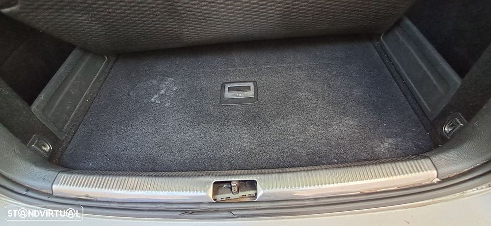 VW Passat Variant 2.0 TDi Highline DSG - 12