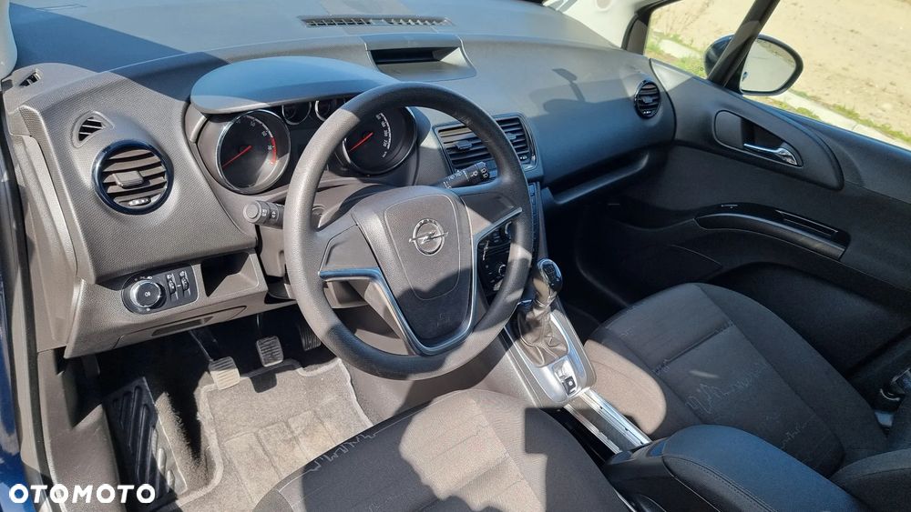 Opel Meriva 1.4 Essentia - 11
