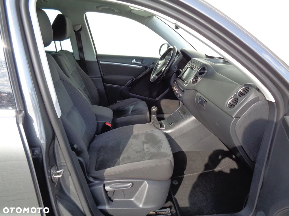 Volkswagen Tiguan - 13