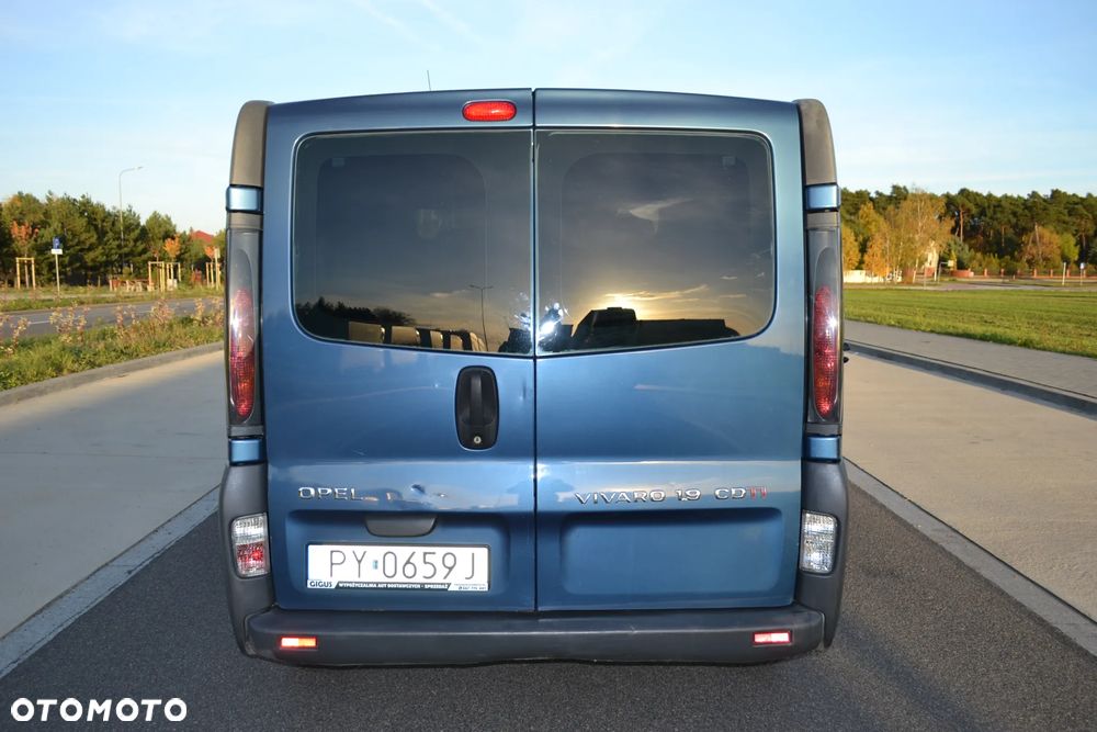 Opel Vivaro - 9