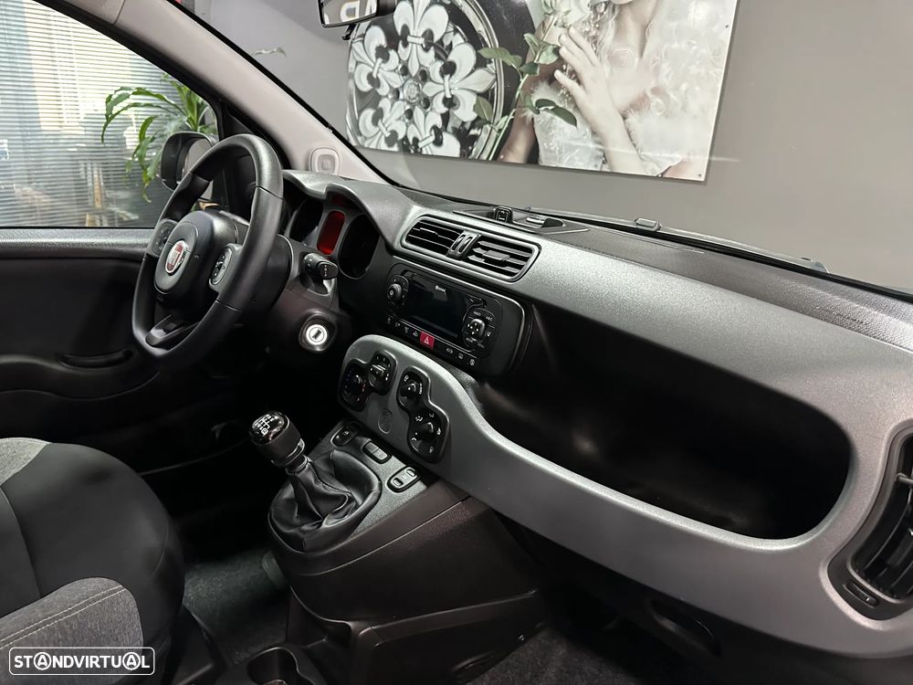 Fiat Panda 1.0 Hybrid City Cross - 16