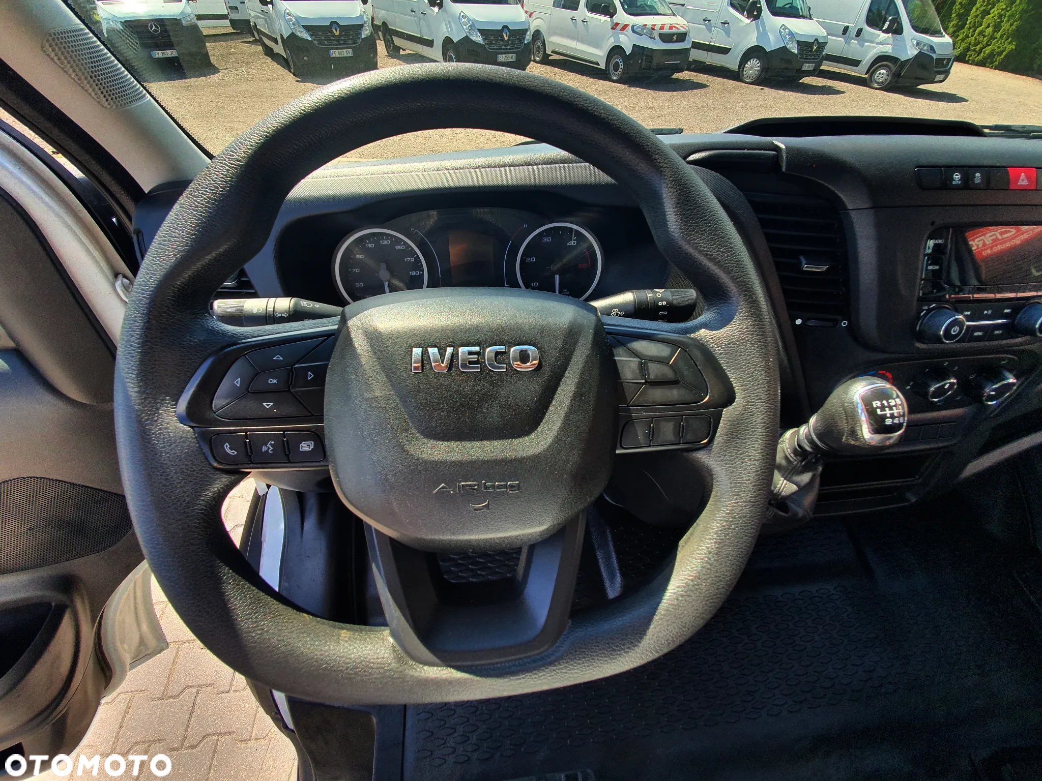 Iveco DAILY 35C16 C 16 - 27