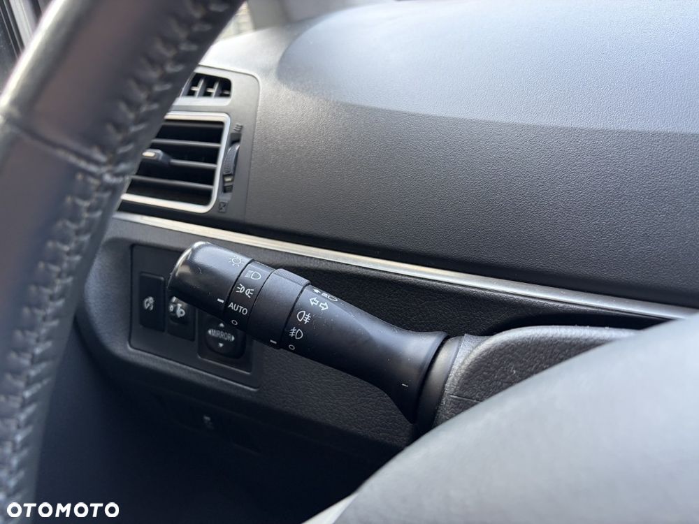 Toyota Verso 1.6 D-4D Prestige - 13