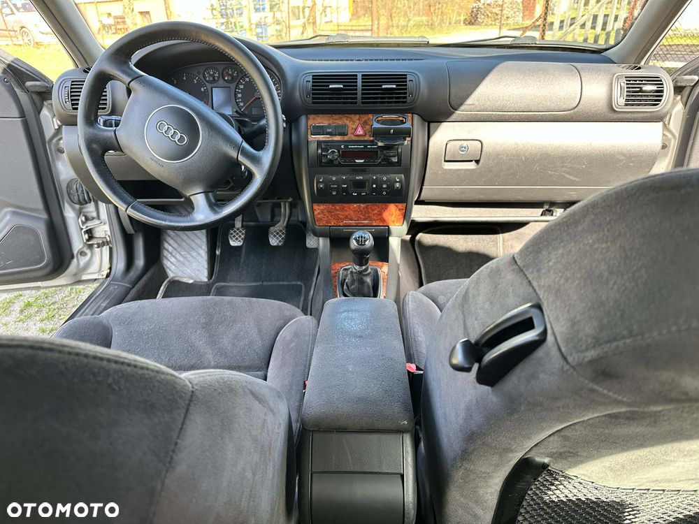 Audi A3 3-drzwiowe 1.6 Ambiente - 5