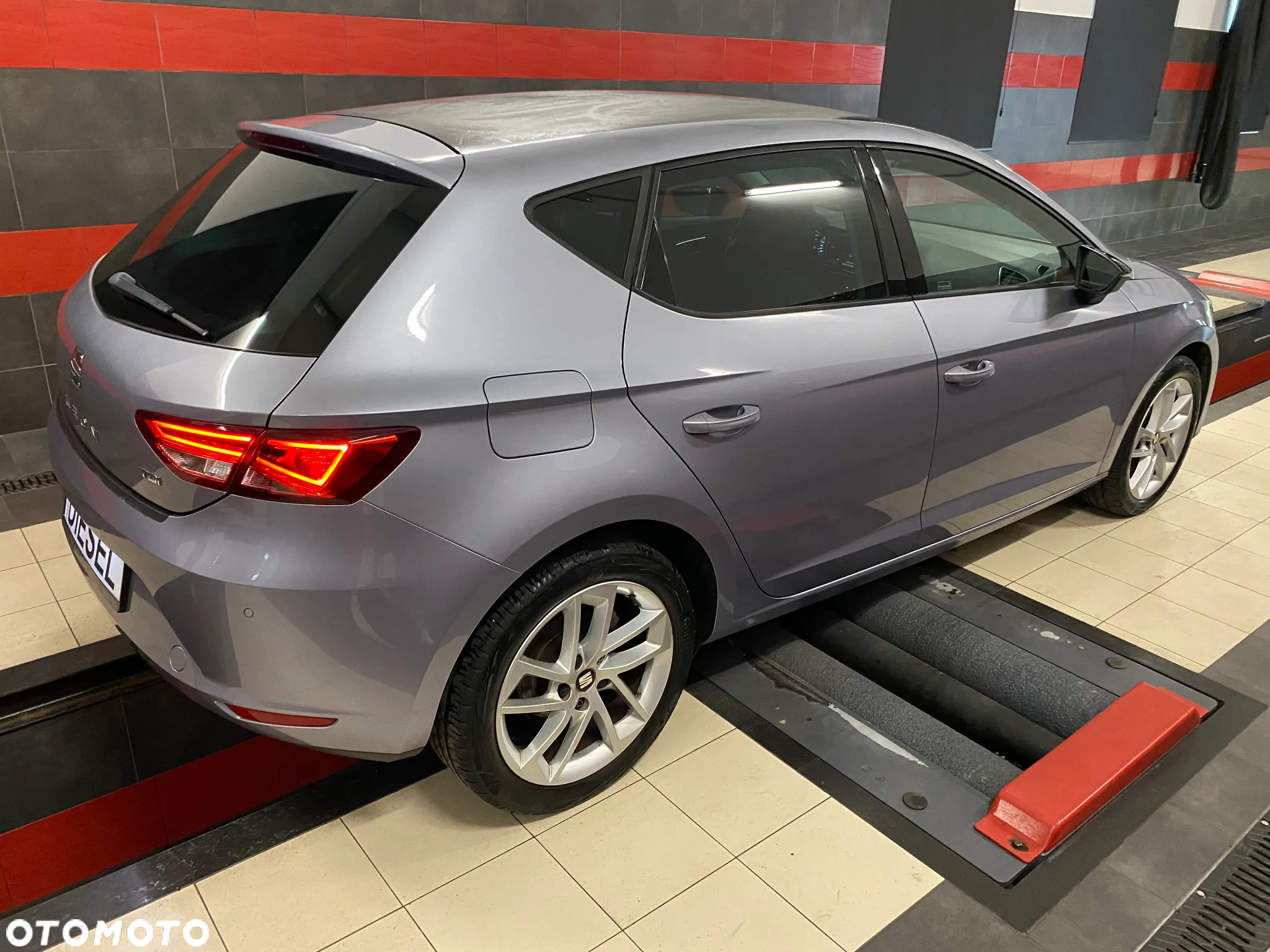 Seat Leon 1.6 TDI Reference - 10