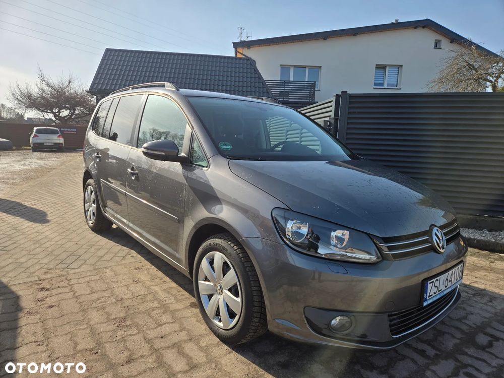 Volkswagen Touran - 8