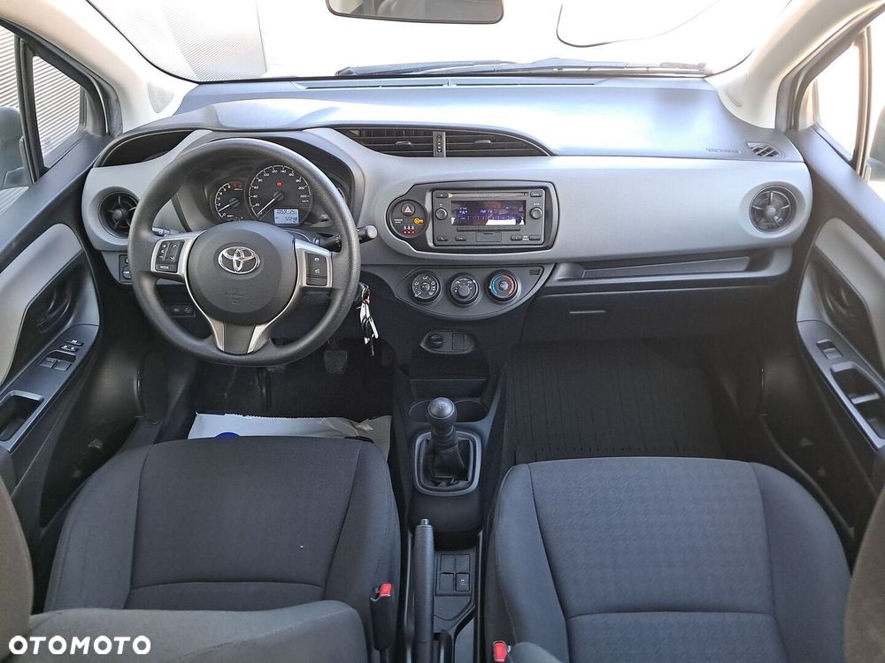 Toyota Yaris - 16