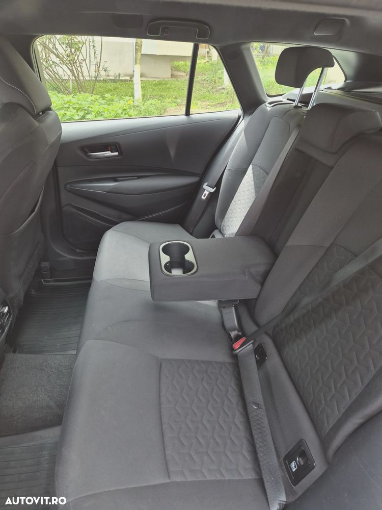 Toyota Corolla 1.8 HSD Dynamic - 5