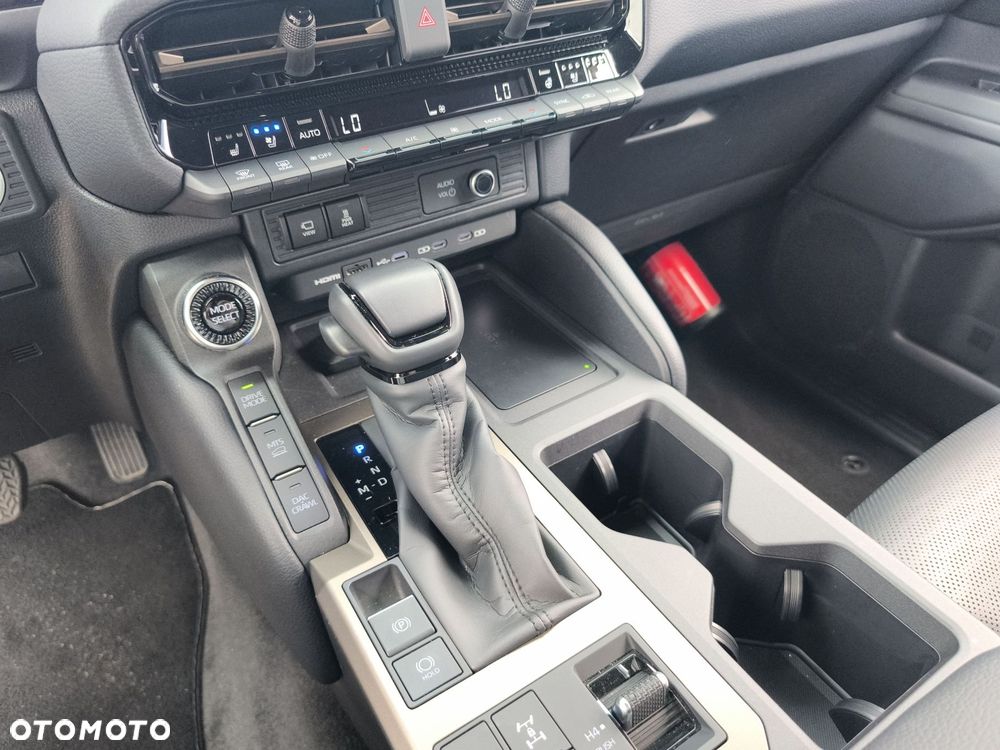 Toyota Land Cruiser LC 2.8 D-4D Executive - 21