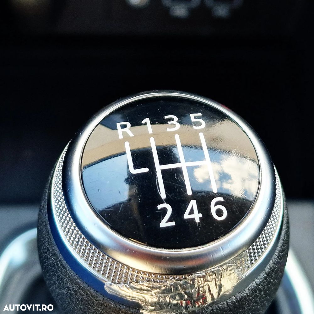 Renault Captur MHEV 140 Techno - 21