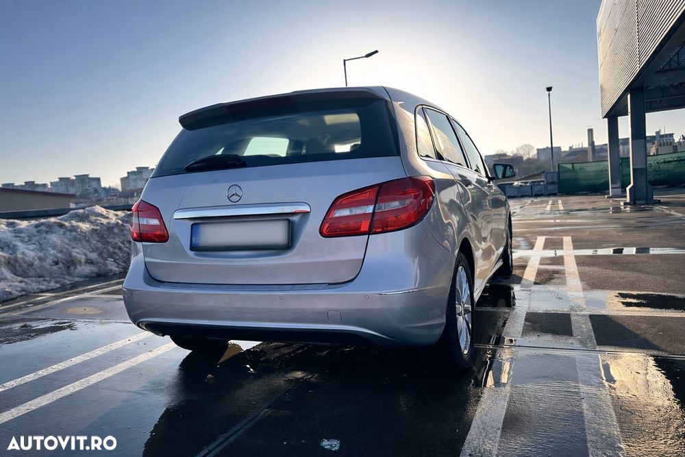 Mercedes-Benz B 180 - 5