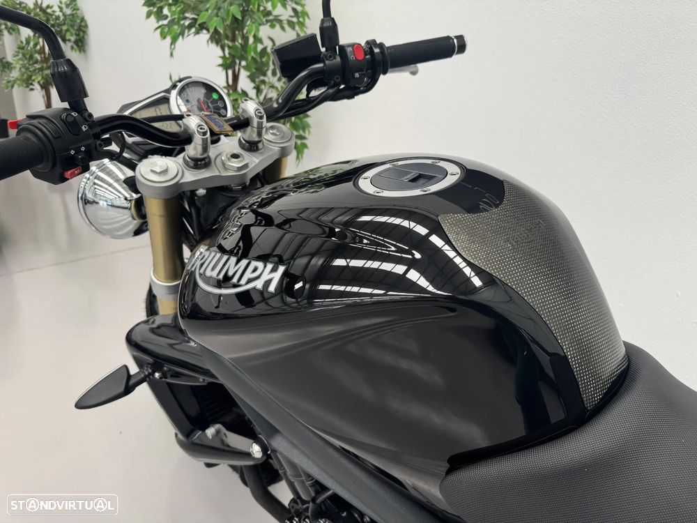Triumph Street Triple 675 - 12