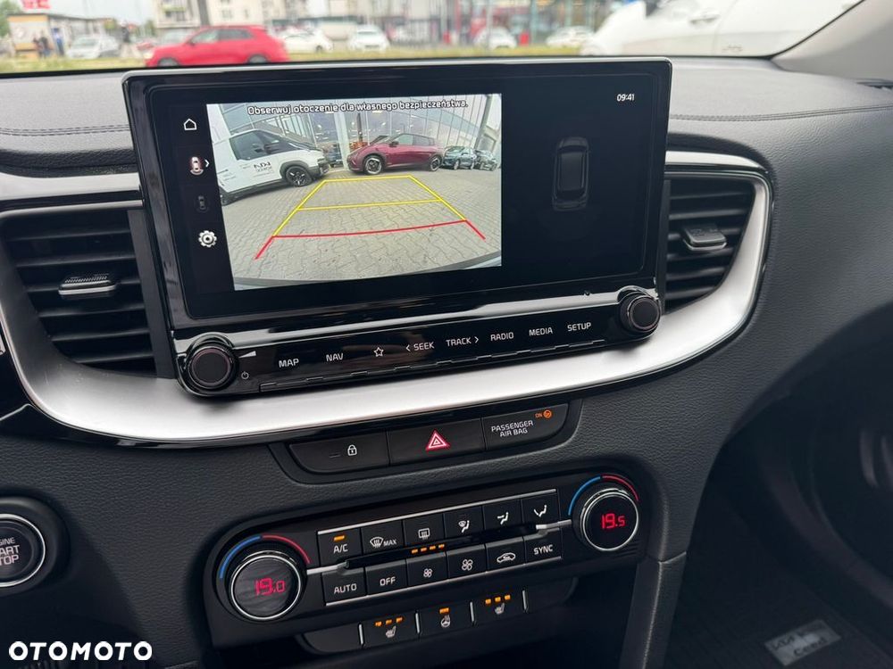 Kia Ceed 1.5 T-GDI Tribute DCT - 13