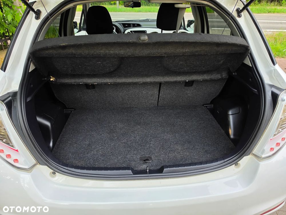 Toyota Yaris 1.33 VVT-i Edition - 28