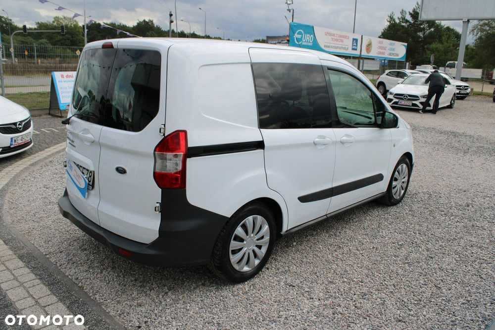 Ford Transit Courier - 6