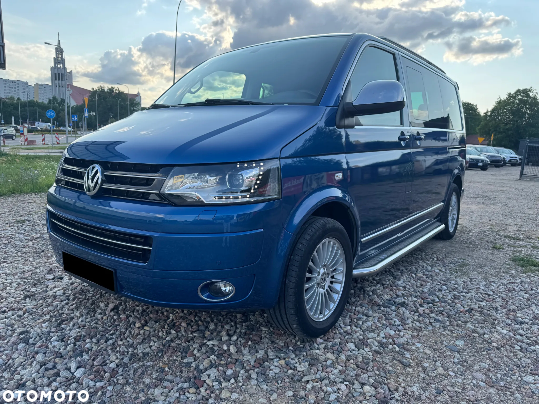 Volkswagen Multivan - 3