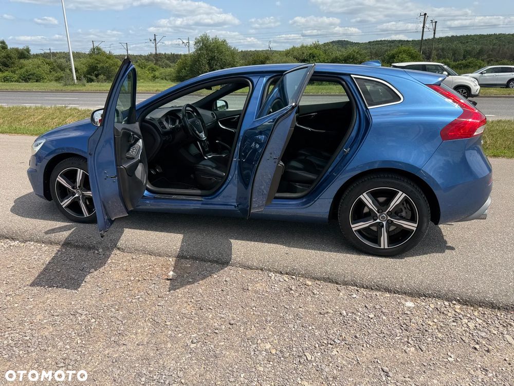 Volvo V40 D2 Drive-E R-Design Momentum - 10