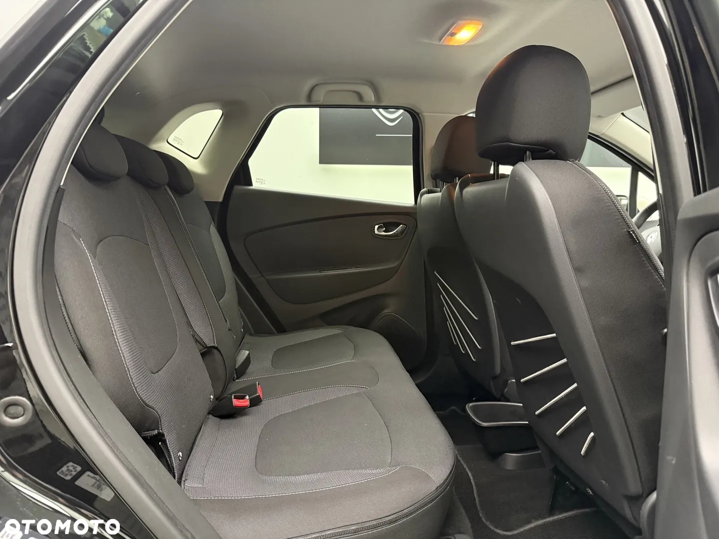 Renault Captur 1.2 TCe Intens EDC - 19