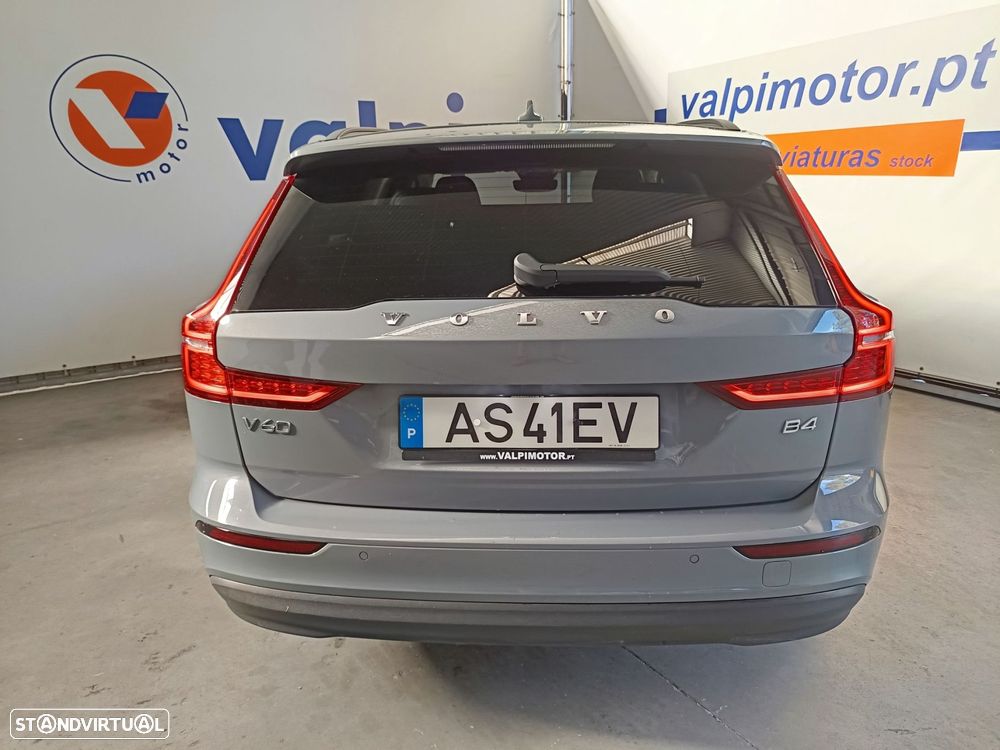 Volvo V60 2.0 B4 Momentum Plus Geartronic - 9