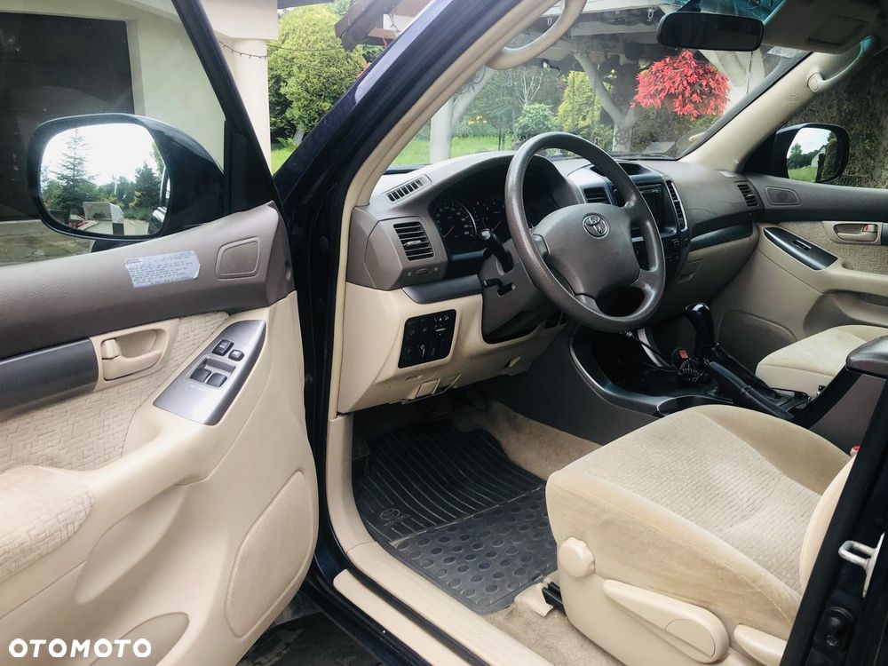 Toyota Land Cruiser - 6