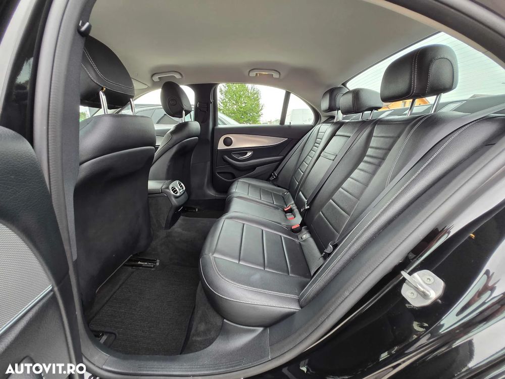Mercedes-Benz E 220 d T 9G-TRONIC Avantgarde - 23