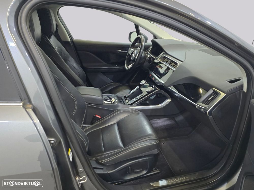 Jaguar I-Pace - 12