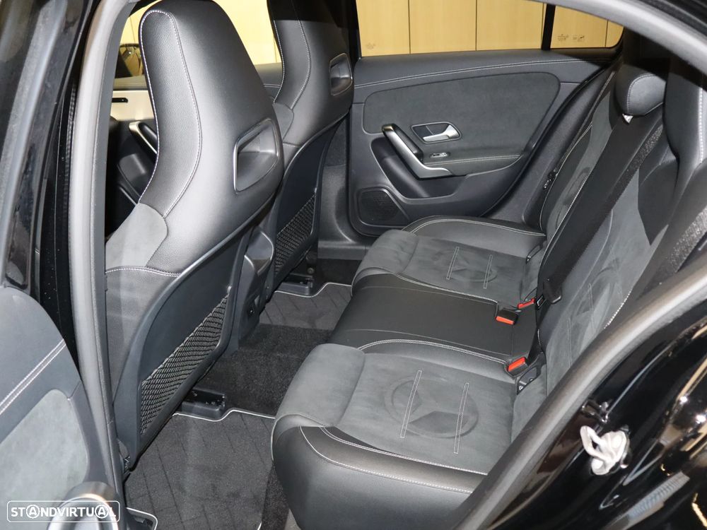 Mercedes-Benz A 250 e 8G-DCT Edition AMG Line - 12