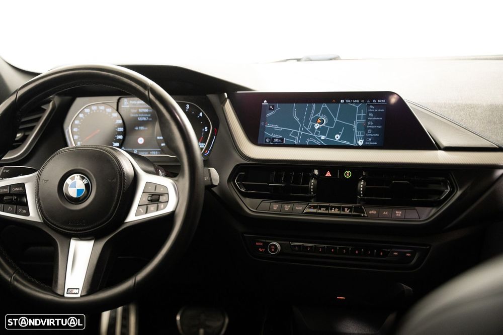 BMW 116 d Pack Desportivo M Auto - 7