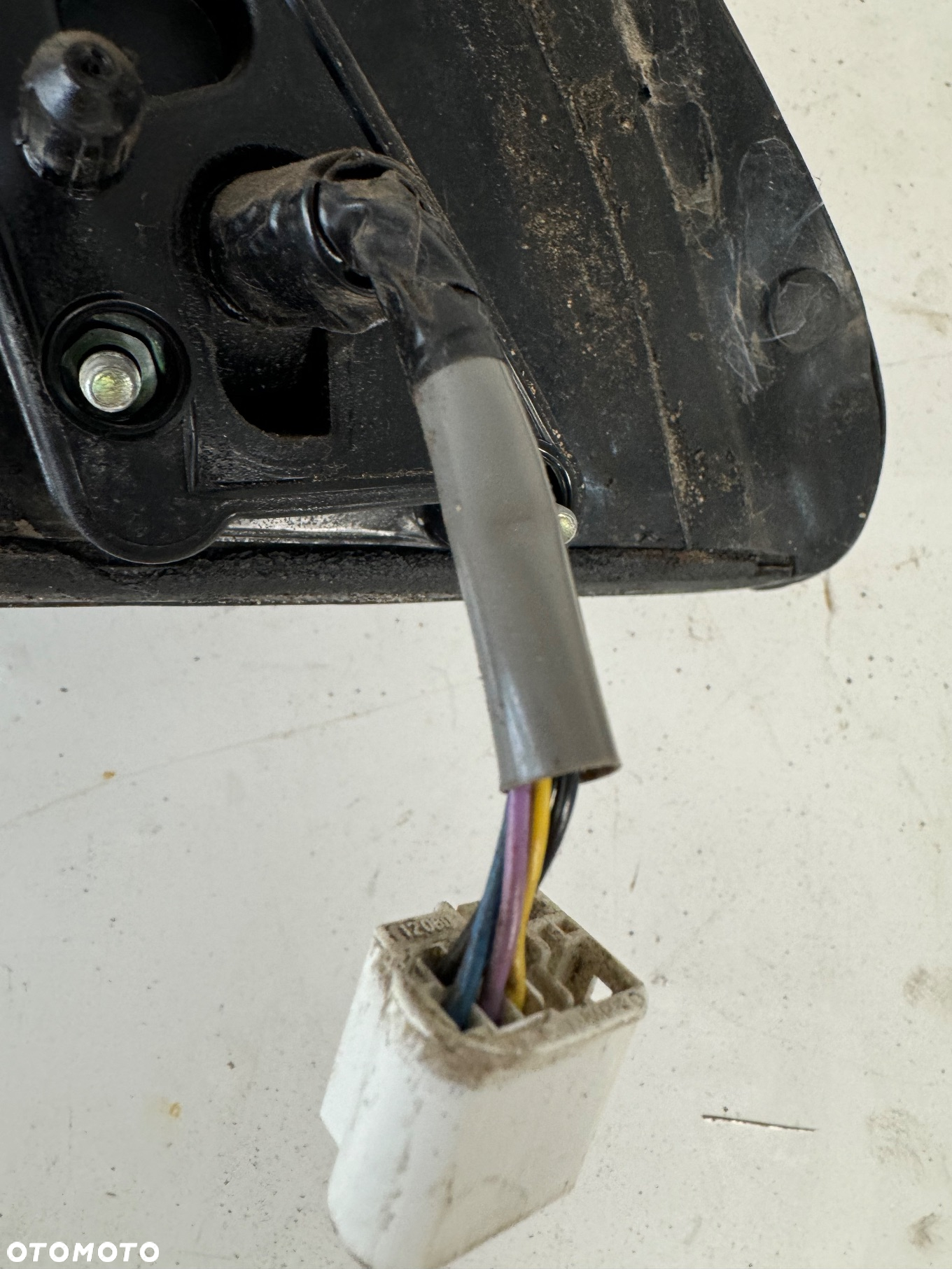 SUZUKI  GRAND VITARA II LUSTERKO LEWE 5 PIN ZDLCO9 - 5