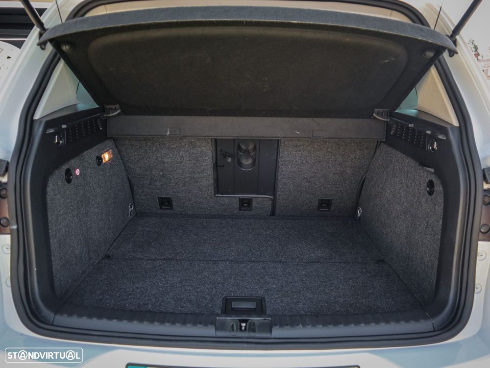 VW Tiguan 2.0 TDi Sport BlueMotion - 33