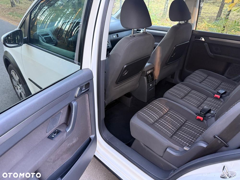 Volkswagen Touran 2.0 TDI DPF Cross - 13