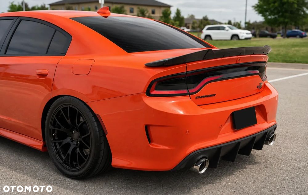 Dodge Charger 6.4 Scat Pack - 12