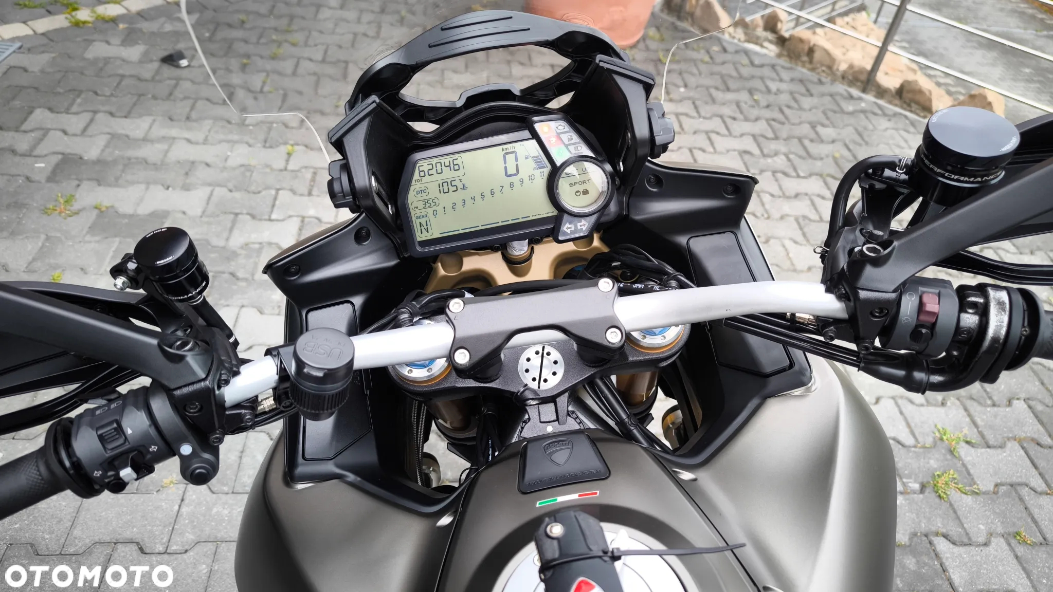Ducati Multistrada - 10