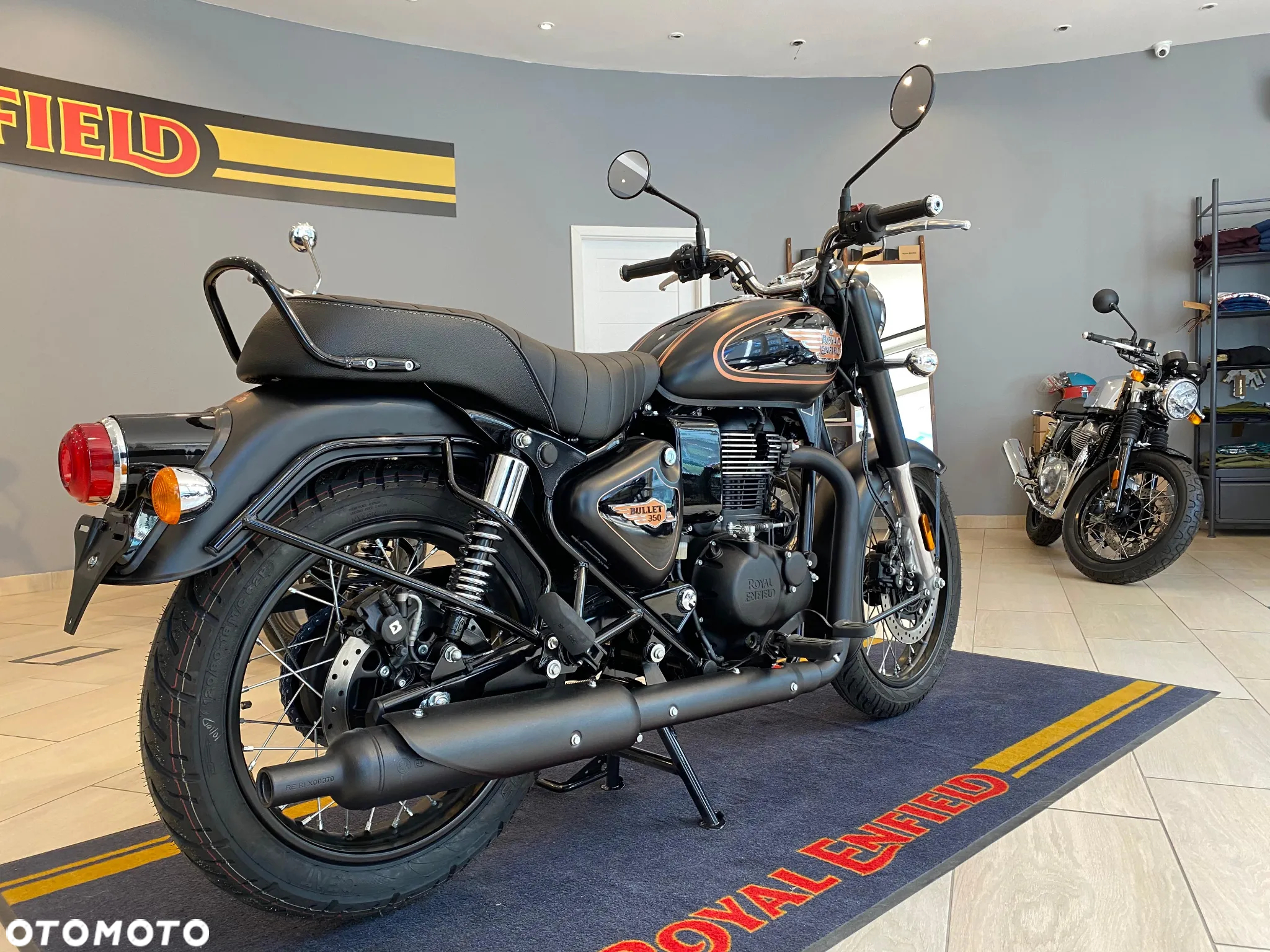 Royal Enfield Bullet 350 - 3