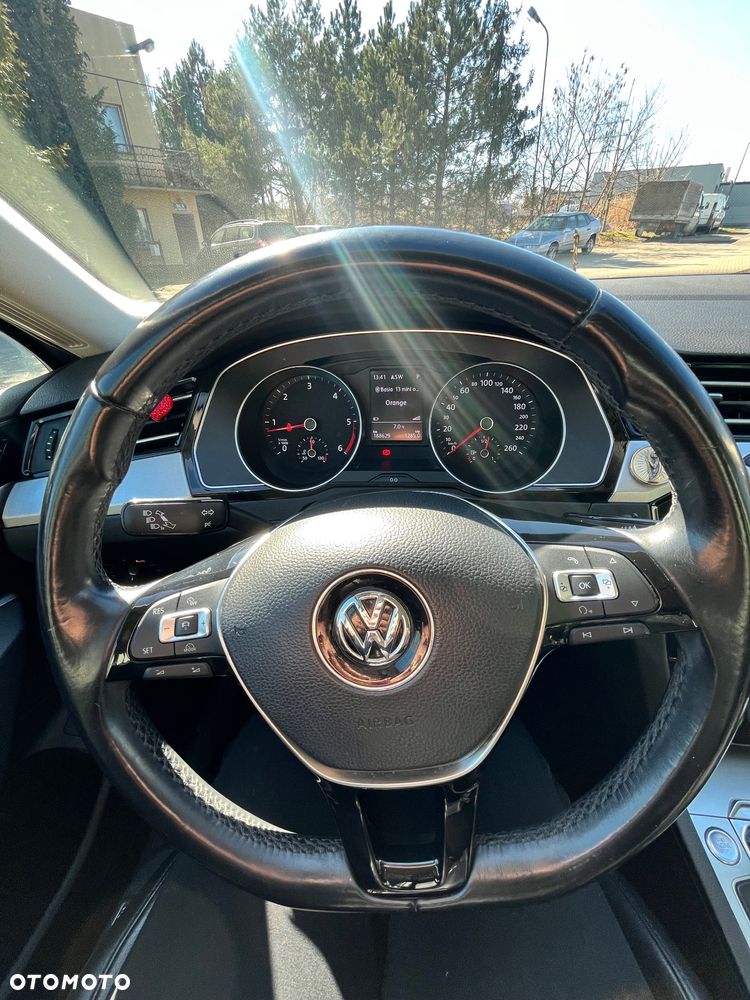 Volkswagen Passat 1.6 TDI SCR DSG Comfortline - 17