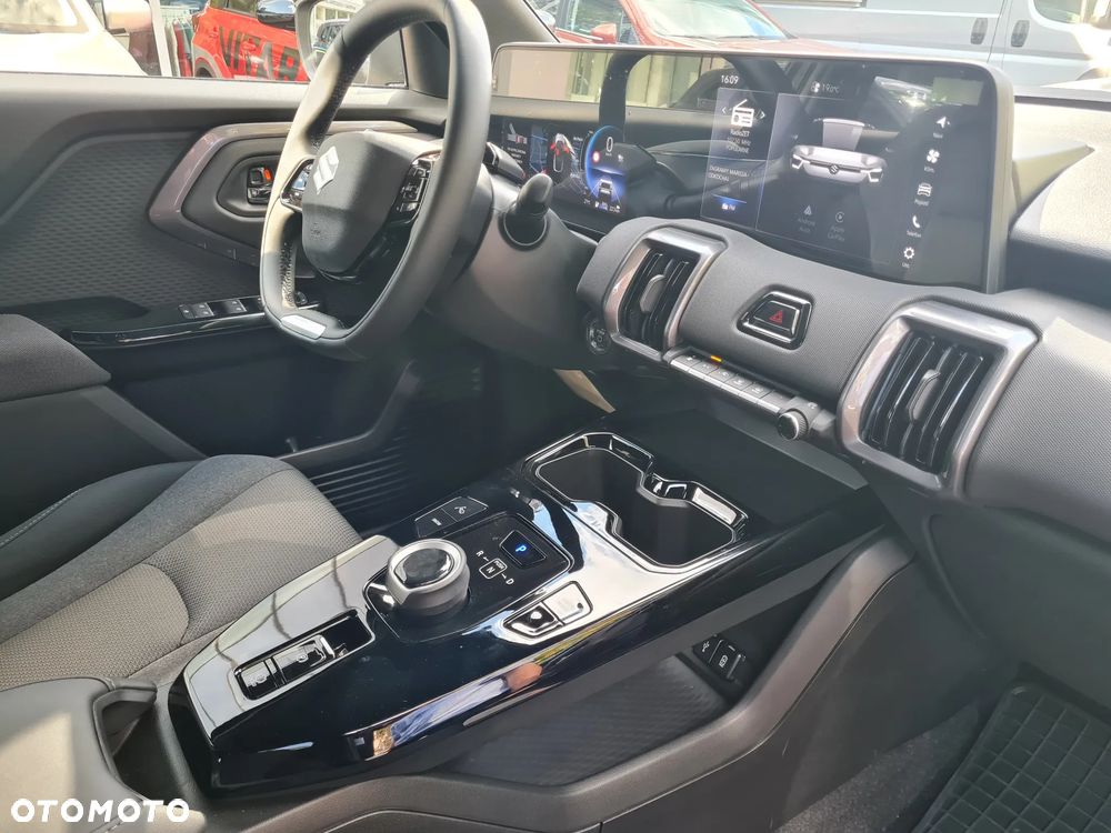 Suzuki e VITARA - 13