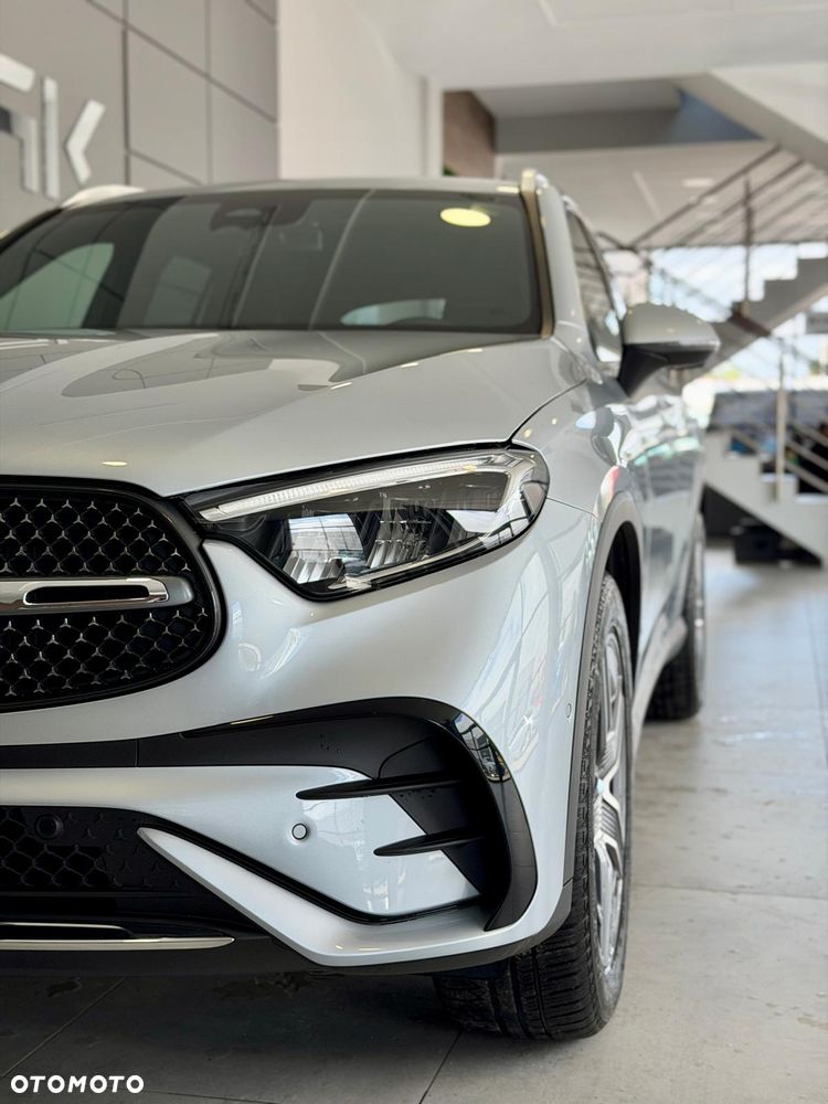 Mercedes-Benz GLC - 9