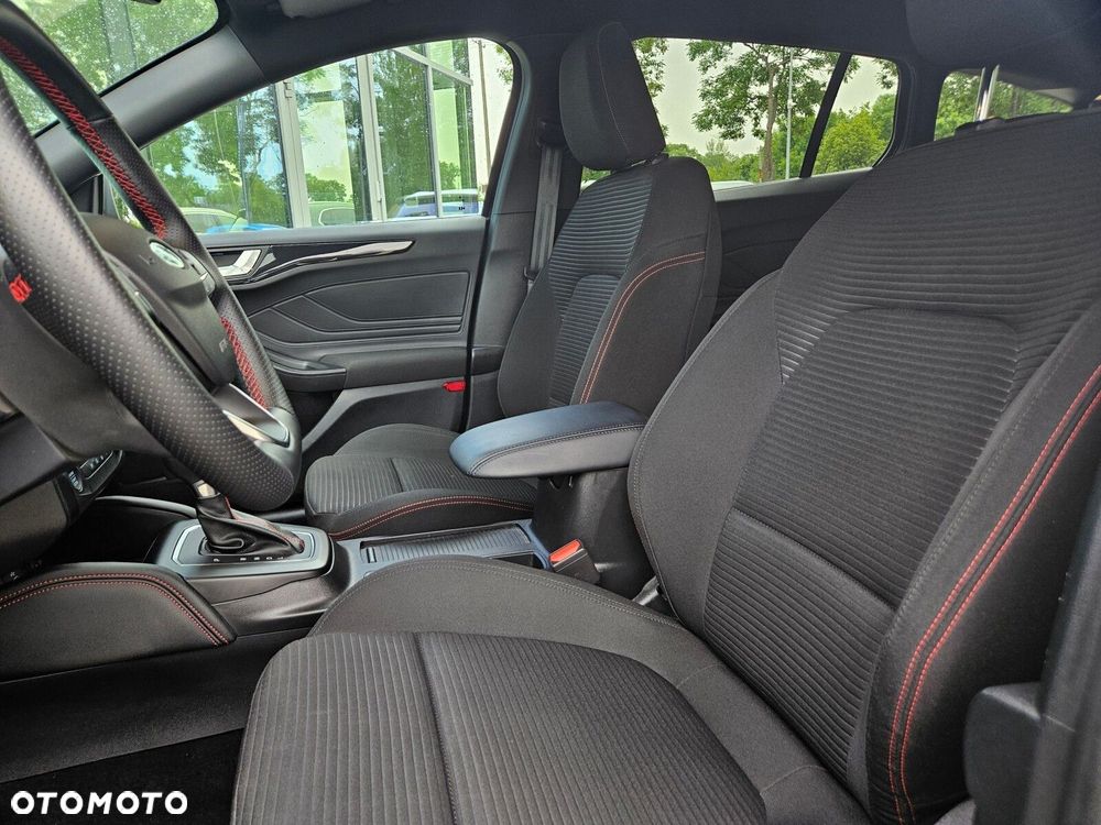 Ford Focus 1.0 EcoBoost mHEV ST-Line X - 17