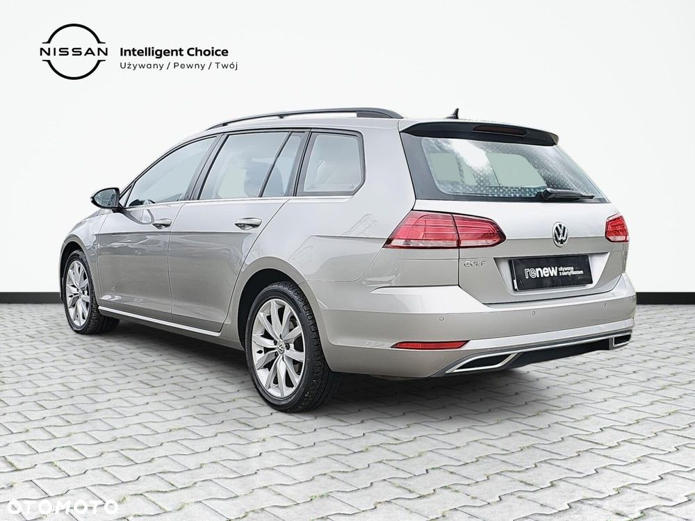 Volkswagen Golf - 8