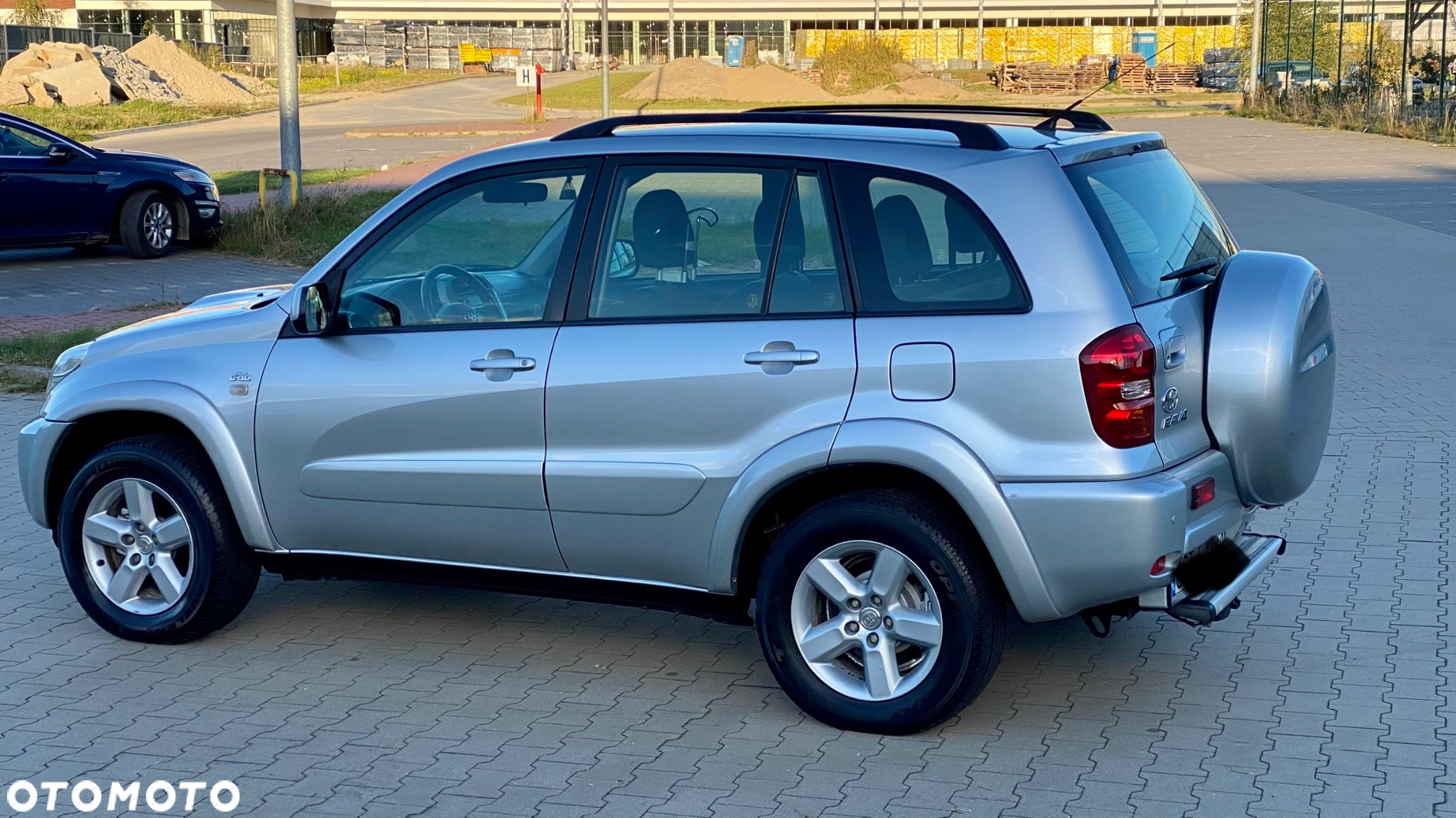 Toyota RAV4 - 3