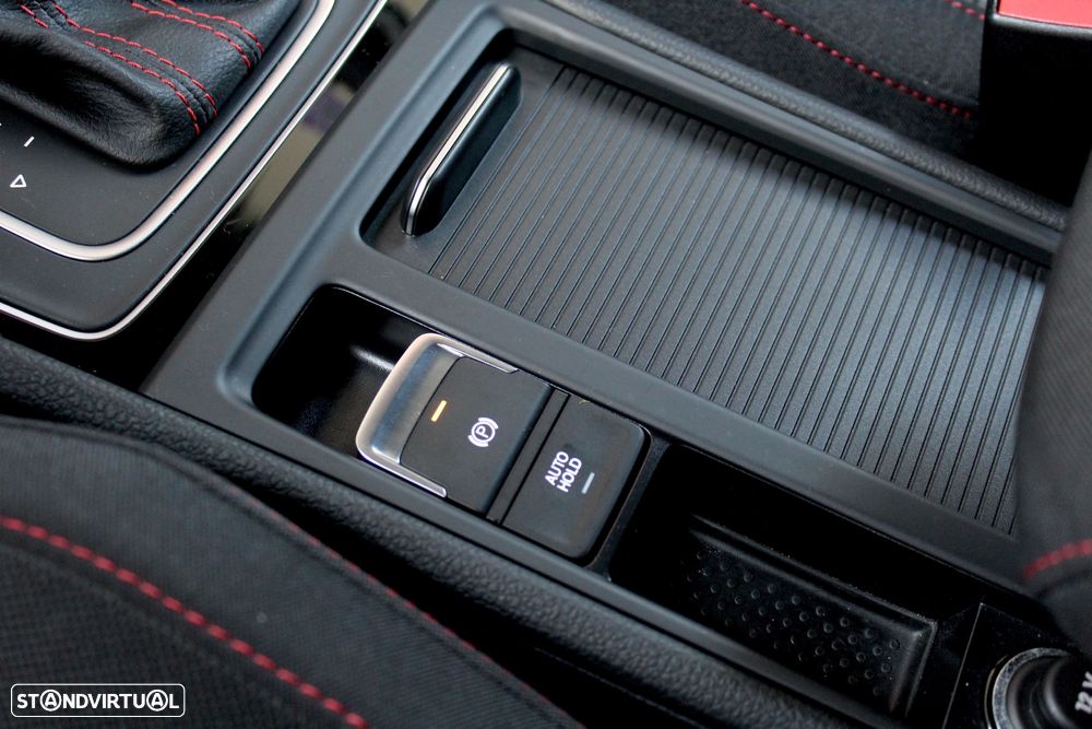 VW Golf 2.0 TSI GTI DSG - 22