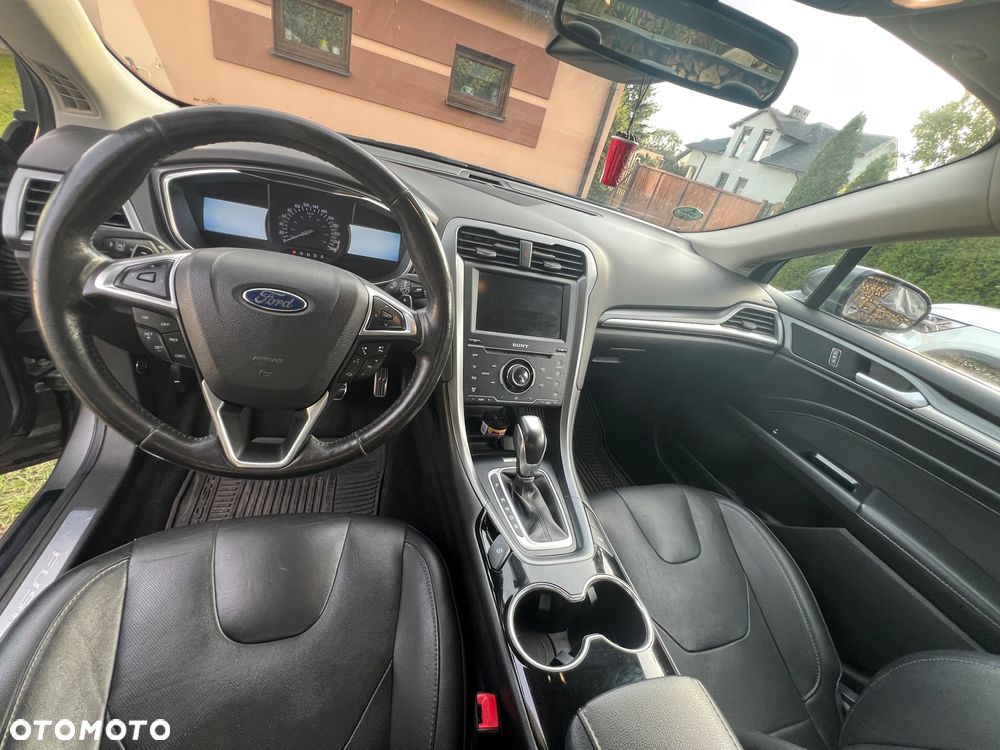 Ford Mondeo 2.0 EcoBoost Titanium - 22