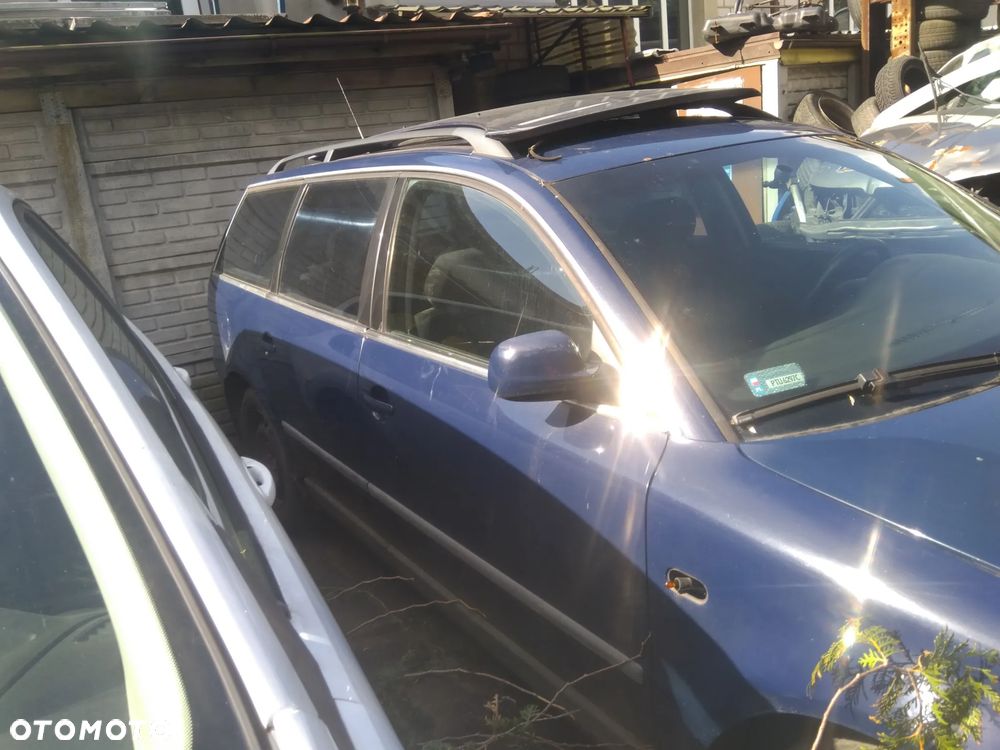 Auto na części - Volkswagen Passat 105KM diesel Silnik Skrzynia Drzwi Maska Klapa Błotnik Zderzak Lampa Szyba Klamka Lusterko Deska Kokpit - 4