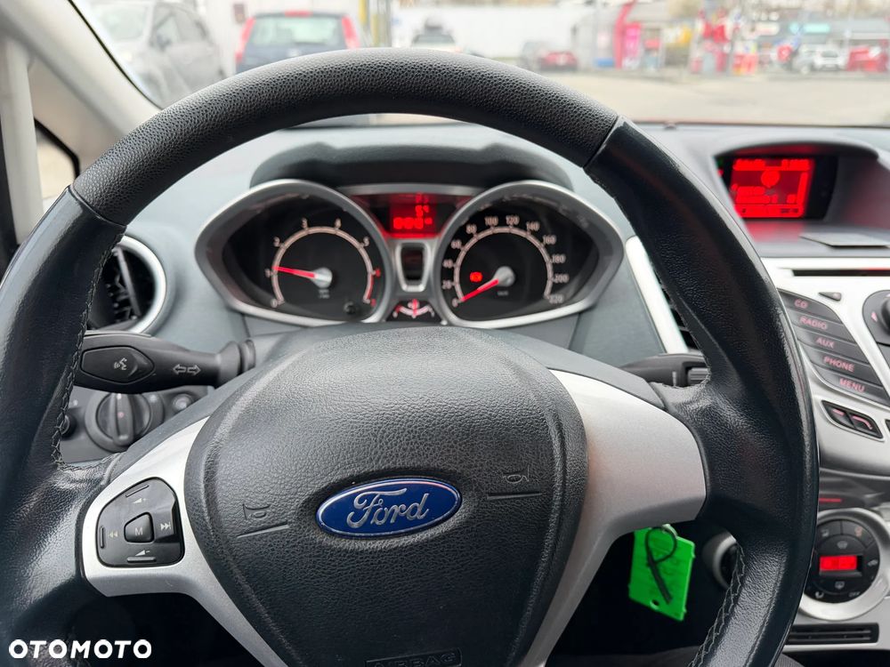 Ford Fiesta 1.25 Titanium - 9